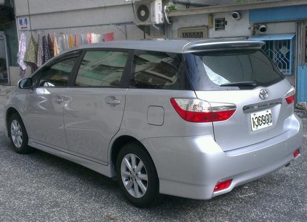 Toyota wish